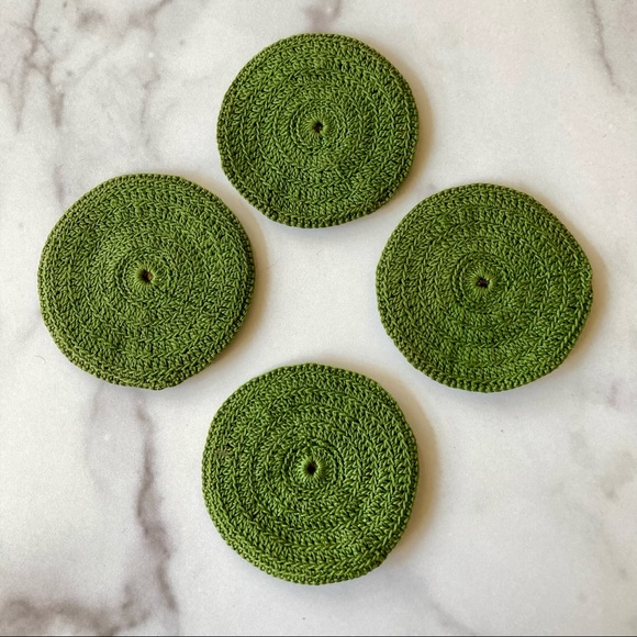 (1/2) Vintage Belgian Set 4 Crochet Knit Coasters - Picture 3 of 4
